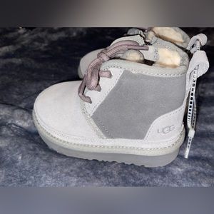 UGG toddler unisex Chukka boots